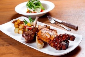 庆祝奥海城山顶餐厅酒吧开业一周年 精选厨师