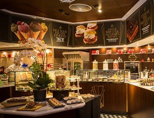 Headed by Executive Pastry Chef Julien, Cafe Deco’s brand new patisserie surprises you with a series of exquisitely handcrafted treats.