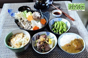 一品料理: 日式烹調，特別推介日式海鮮粥，十分鮮味。